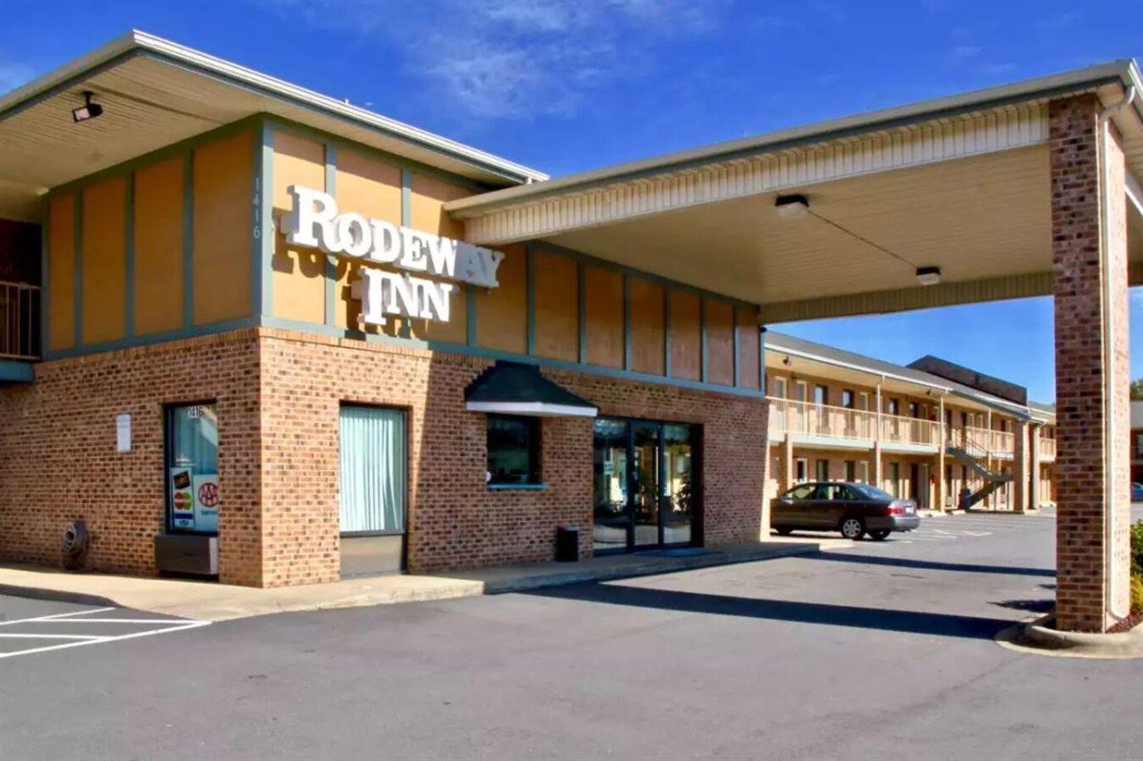 Rodeway Inn University Area Charlotte Dış mekan fotoğraf