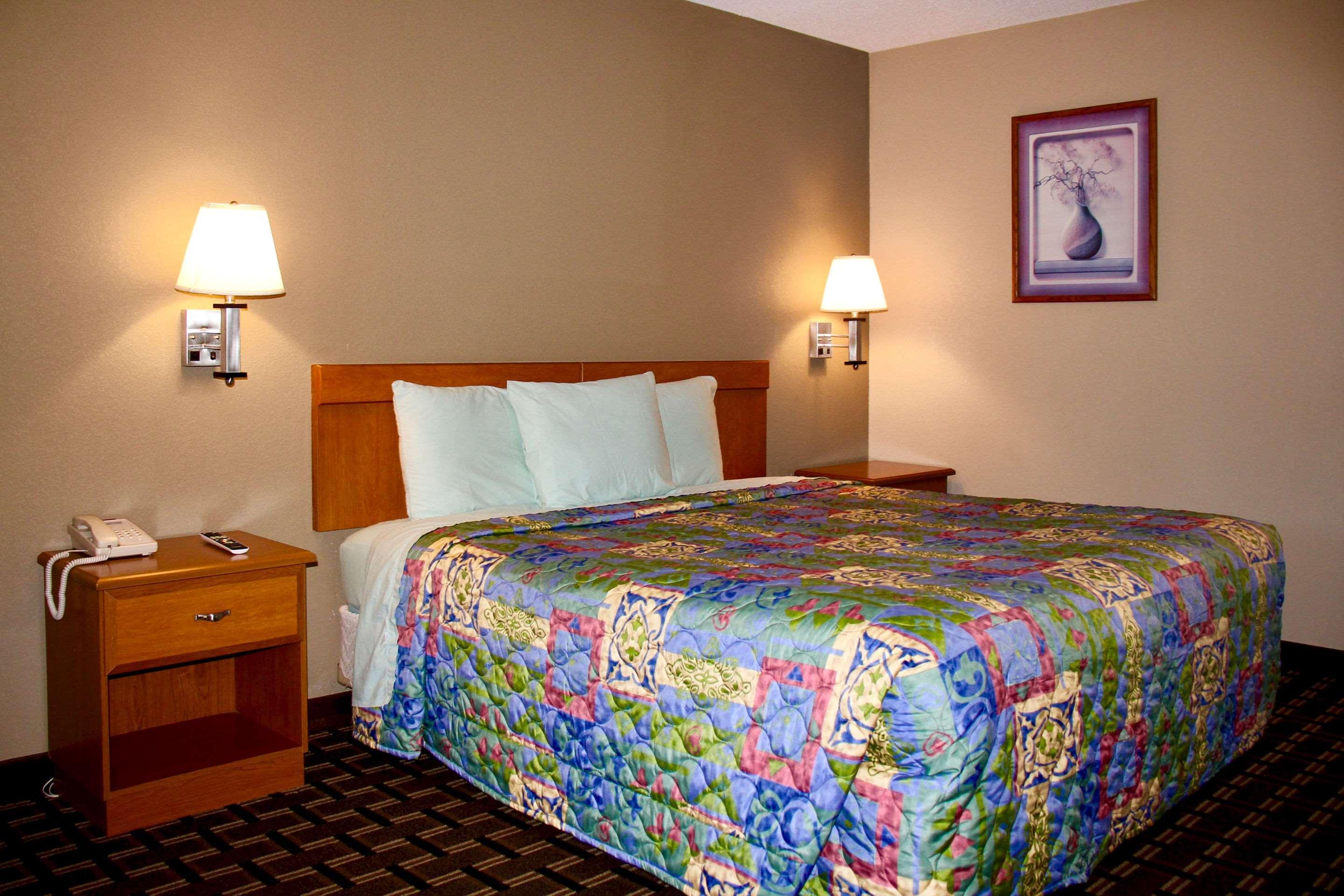 Rodeway Inn University Area Charlotte Dış mekan fotoğraf