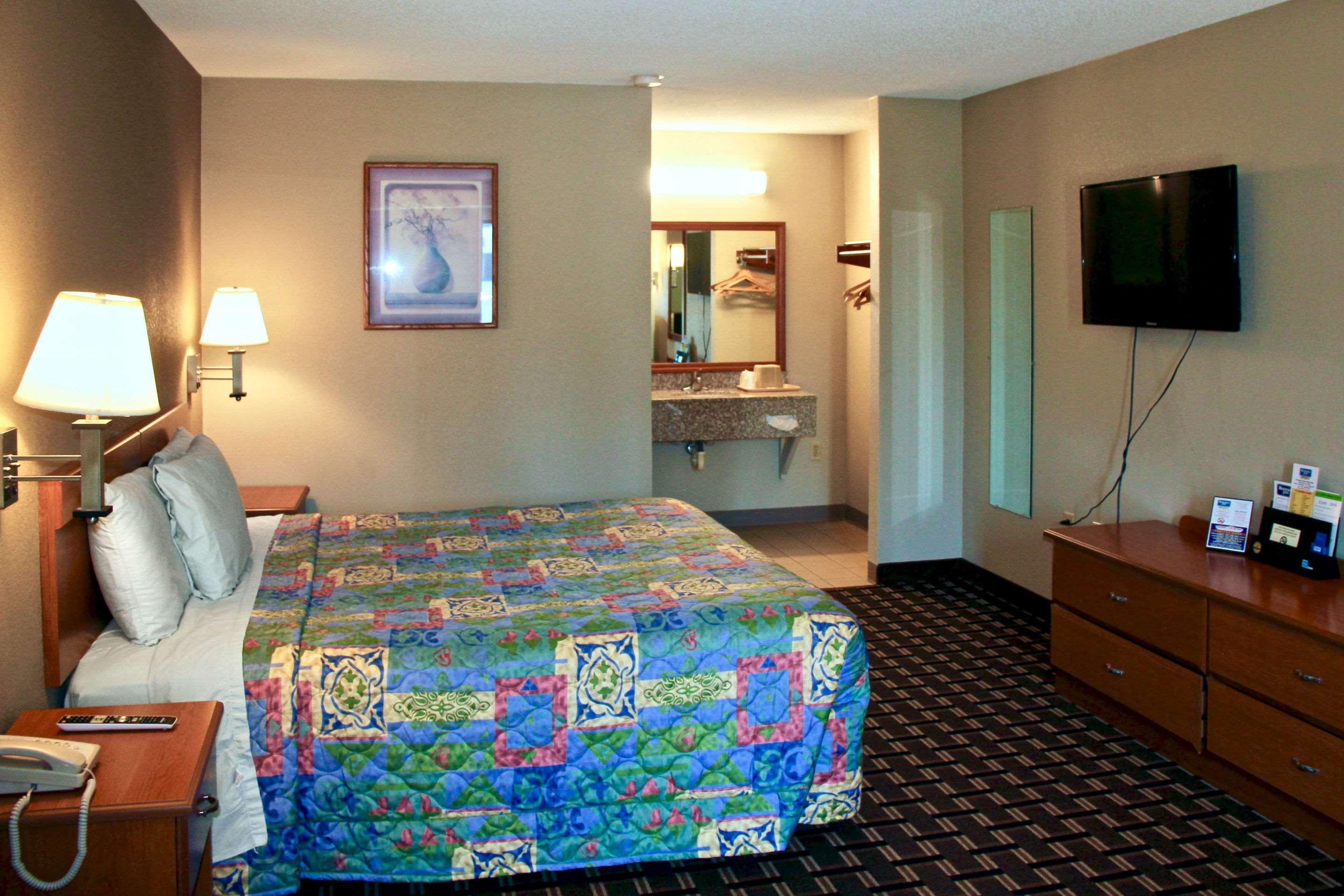 Rodeway Inn University Area Charlotte Dış mekan fotoğraf
