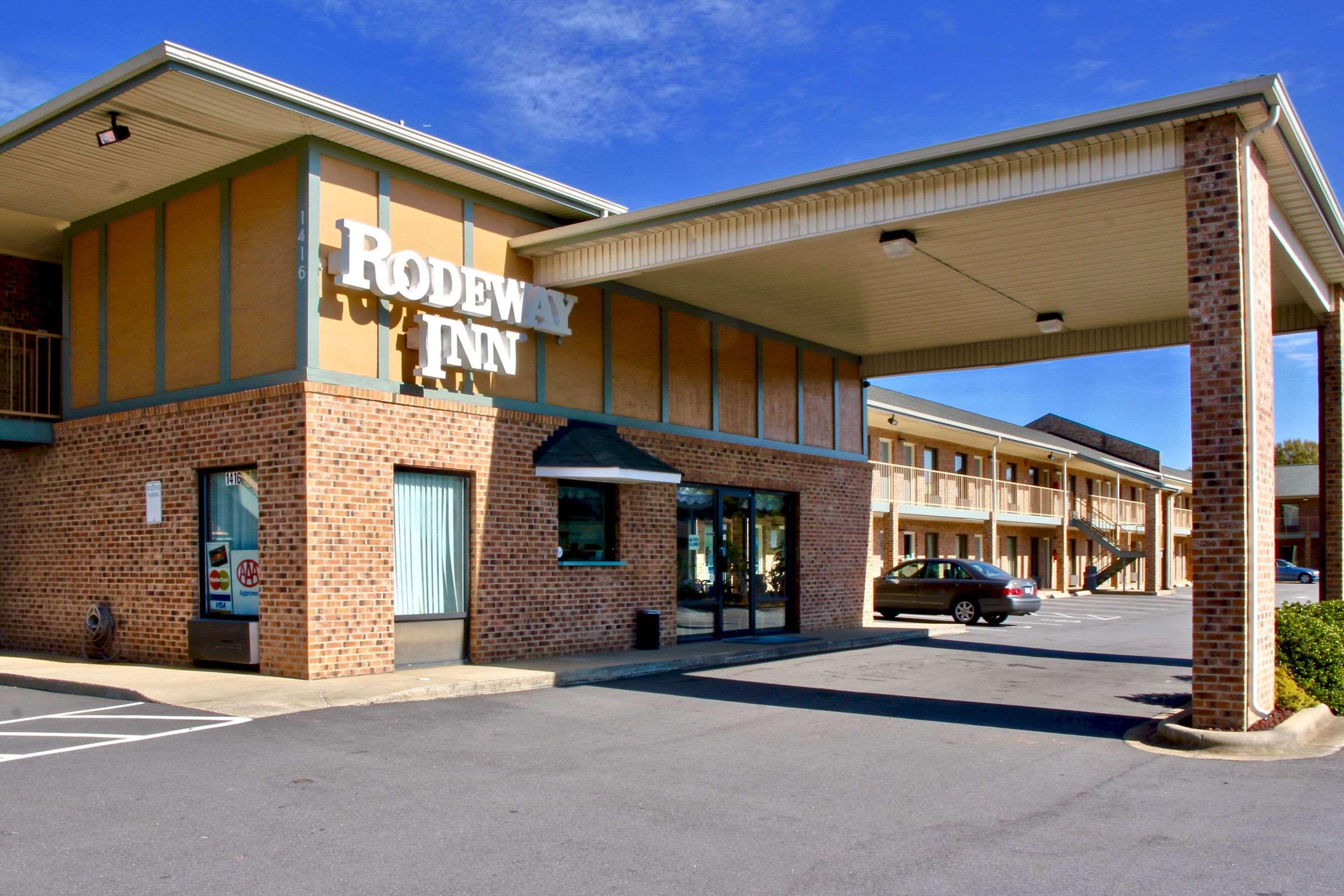 Rodeway Inn University Area Charlotte Dış mekan fotoğraf